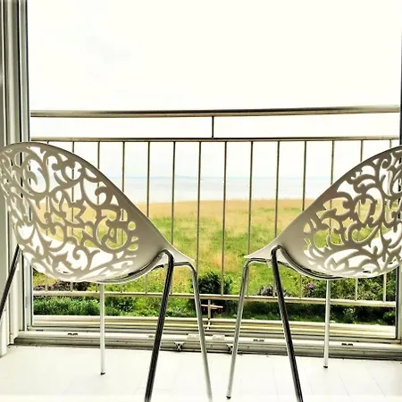 Gasthuis Piaski Nad Morzem 3*